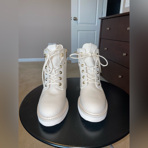 Michael Kors Trudy Boots - Picture 2 of 8